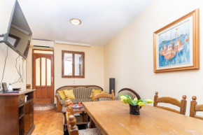Old Town Apartment Radhika